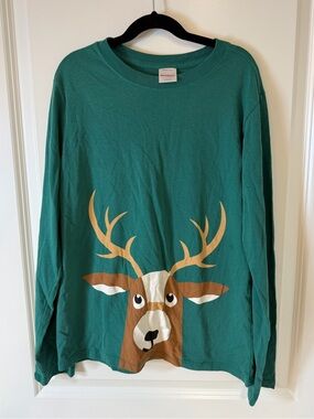 HANNA ANDERSSON Green Long Sleeve Tee with Deer Graphic